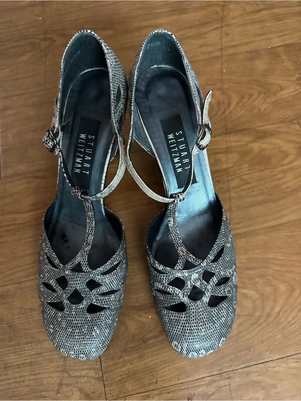 Vintage Stuart Weitzman “Marlene” pumps in Taupe Ring Lizard — Size 7.5.
